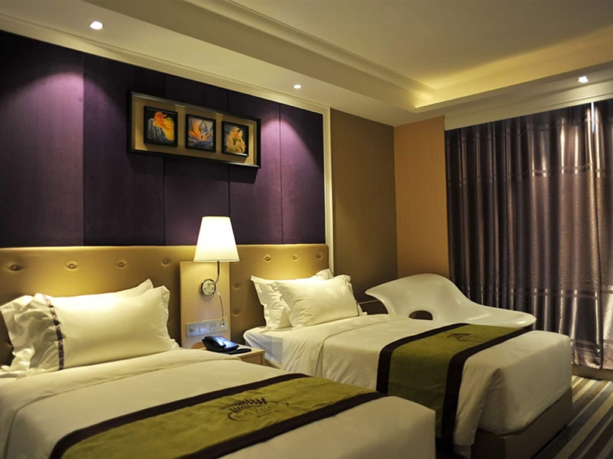 The Bazaar Hotel Bangkok Exterior photo