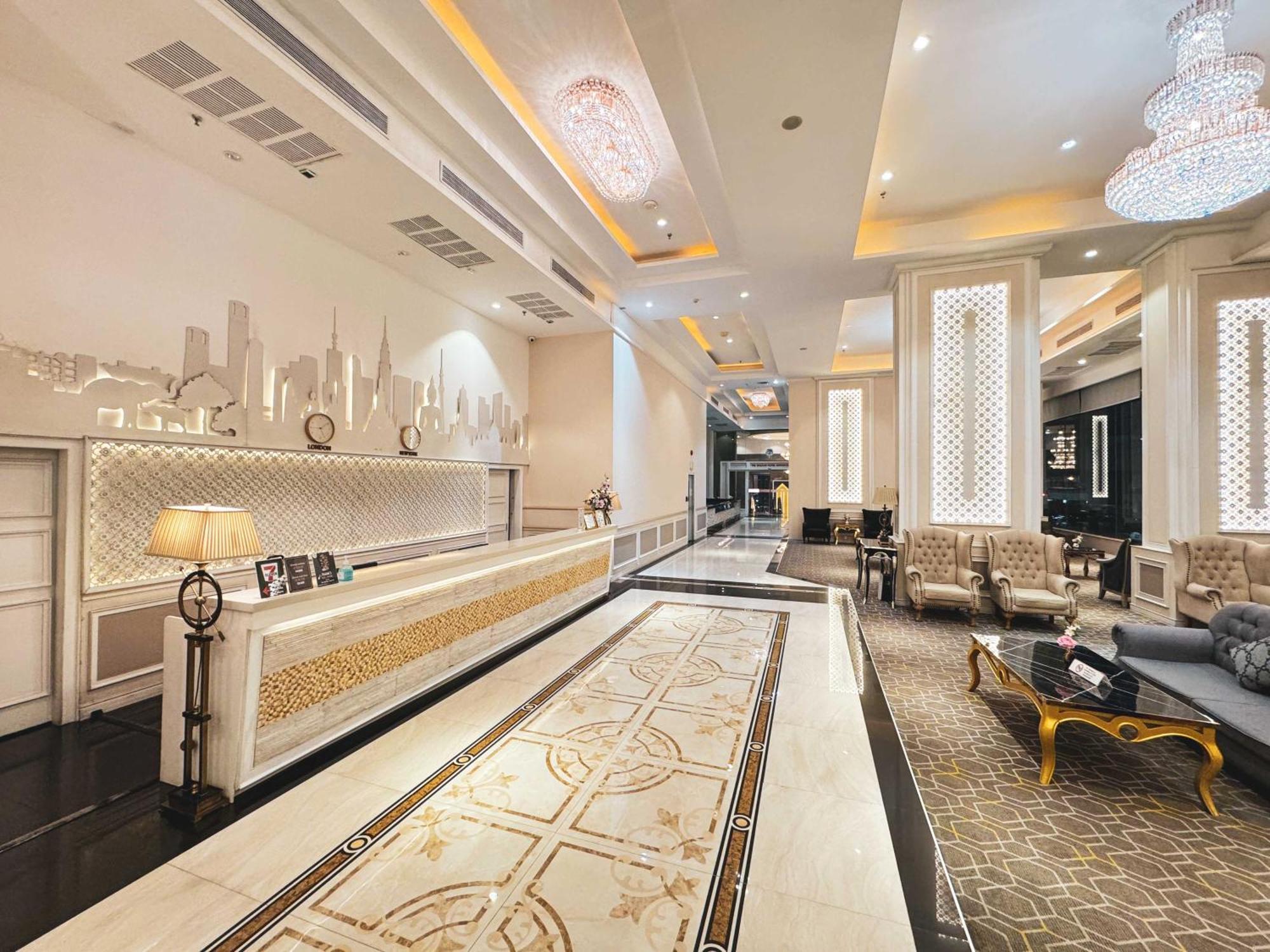 The Bazaar Hotel Bangkok Exterior photo