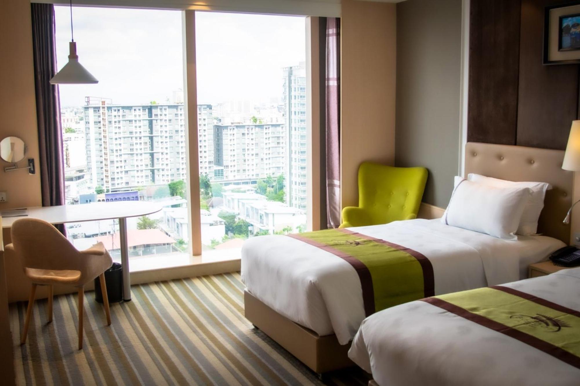 The Bazaar Hotel Bangkok Exterior photo