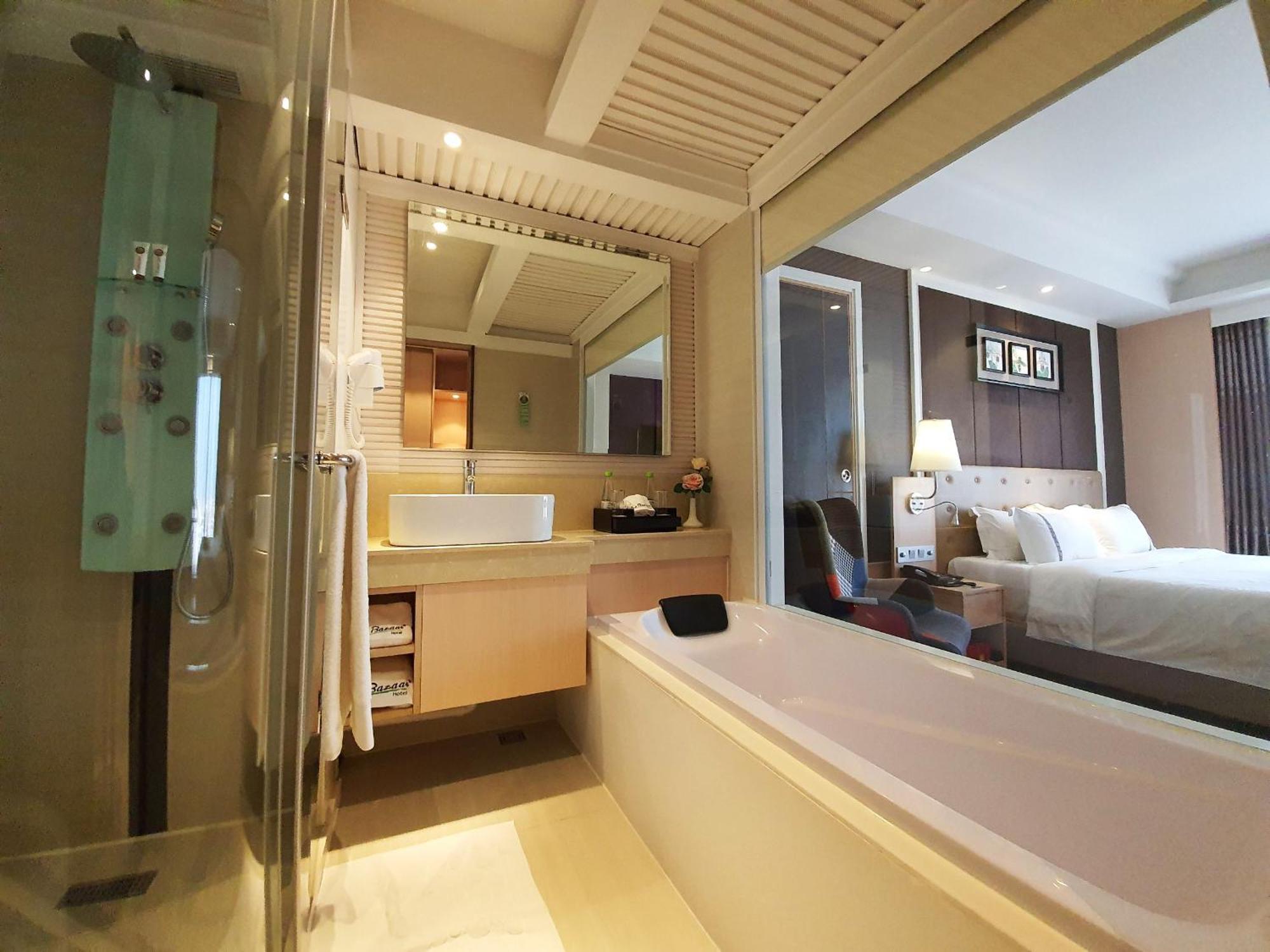 The Bazaar Hotel Bangkok Exterior photo